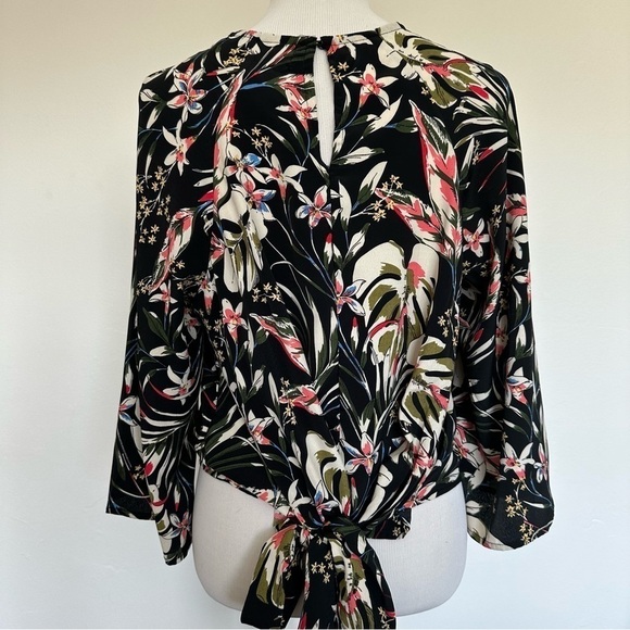 Code x Mode floral Hawaiian top - Picture 13 of 14